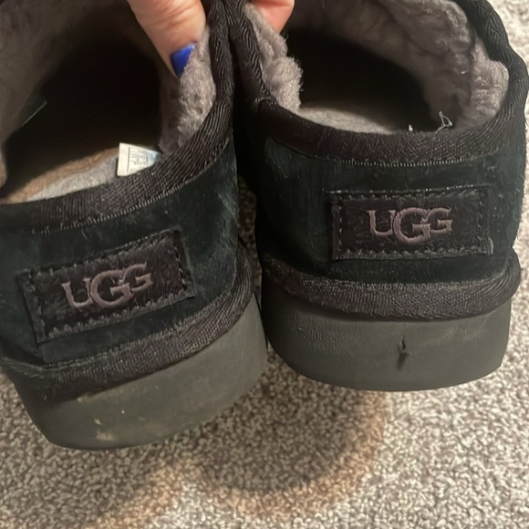 Ugg Classic Shearling Suede Slipper - Picture 6 of 11